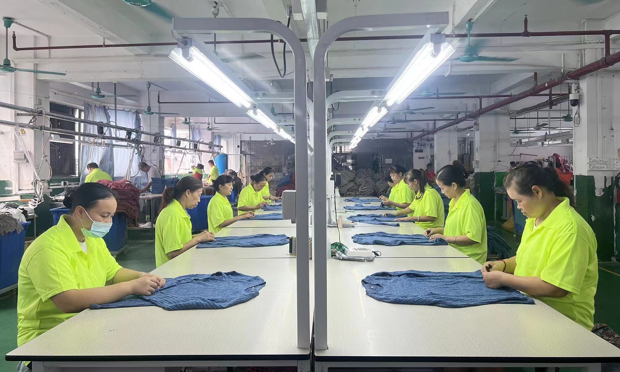 Guangzhou Vinas clothing technology Co., LTD Fabrik Produktionslinie