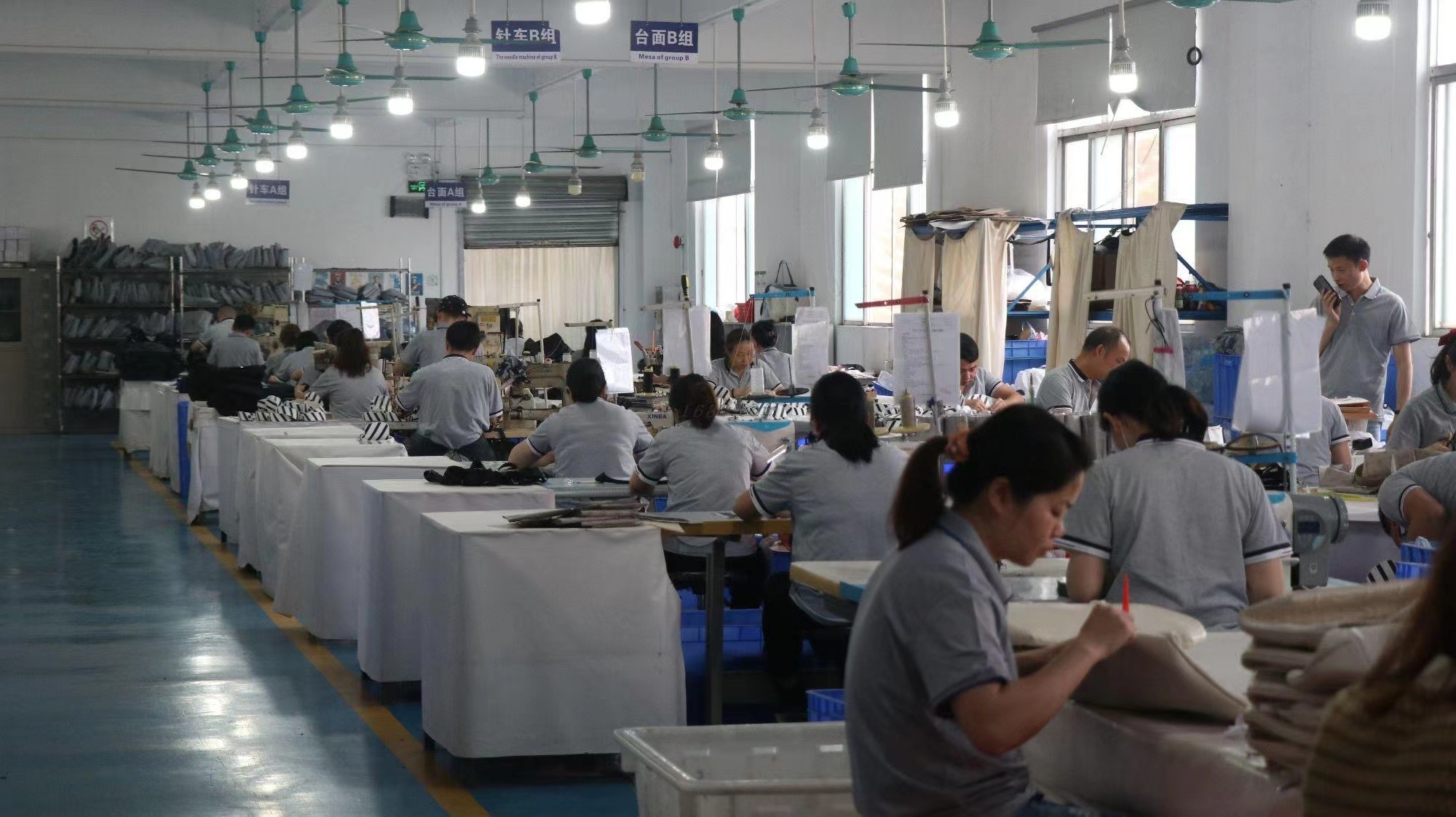 Guangzhou Vinas clothing technology Co., LTD Fabrik Produktionslinie