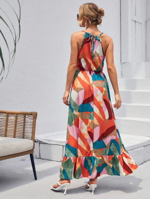 Ein kleines kleines Kleid ohne Ärmel