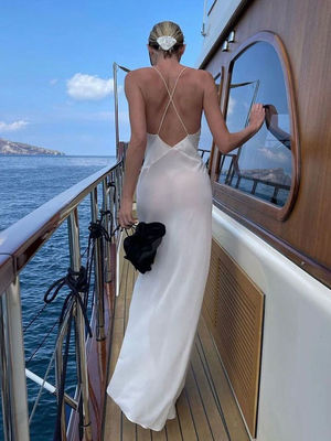 Sexy Blütenkleid ohne Riemen, Abendkleid ohne Rücken, mit V-Hals, schlankes Partykleid.