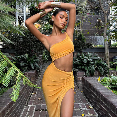 Sexy Stilvolle Seite ausgehöhlt Kleid ohne Gürtel Eine Schulter ohne Rücken Kleid