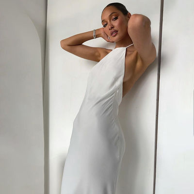 Mode Halter Nackenkleid Schlank Sexy Halter Rückenlos Kleid Mittellange Kleid