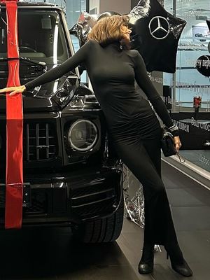 Maßgeschneiderte schlanke Farbe Hüft Wrap Kleid Hochhals Langärme