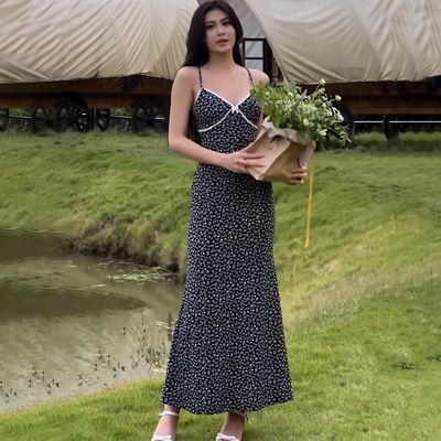 Neue Mode, benutzerdefiniertes Druckmuster Sexy Halterkleid Eine Vielzahl von Mustern kann angepasst werden.