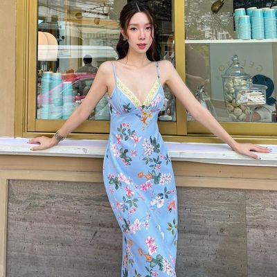 Sommerneue Modedruck sexy Rückenlose Spitze Halterkleid