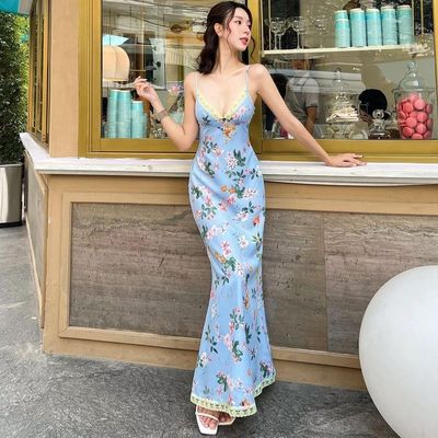 Sommerneue Modedruck sexy Rückenlose Spitze Halterkleid