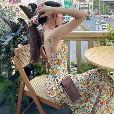 Sommerneue Modedruck sexy Rückenlose Spitze Halterkleid