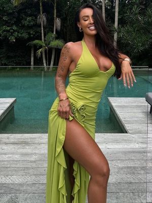Custom Frühjahr und Sommer Neue Mode Sexy Feste Farbe Schlanke Hohe Taille V-Hals Halter Kleid Frau